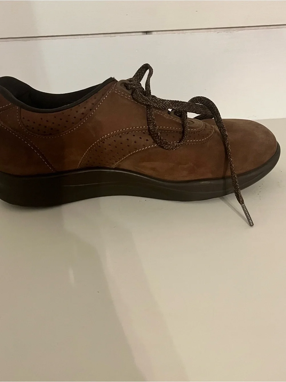SAS Walk Easy Women’s 7.5W Brown Leather Comfort Walking Shoes
